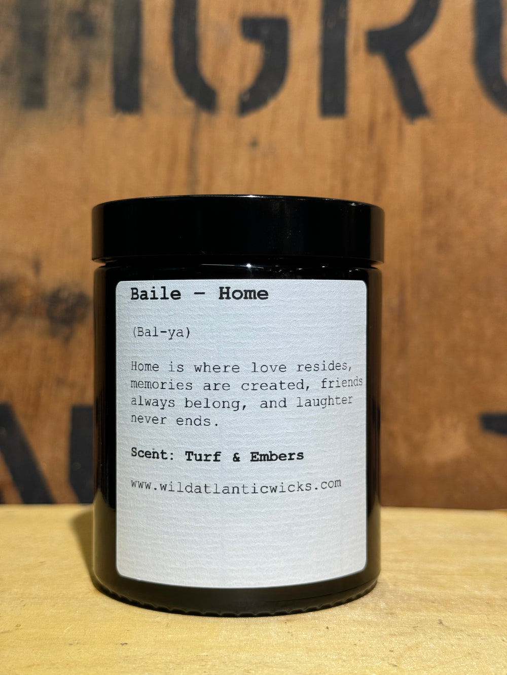 Baile (Home) - Turf & Embers Candle